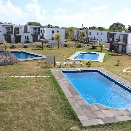 Lovely 2-Bedrooms Vacation Villa With 3 Pools
